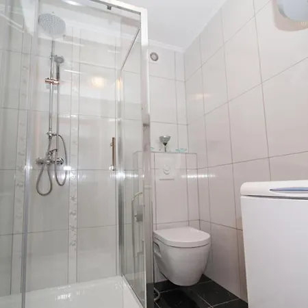 Beach Split Apartments Apartman *